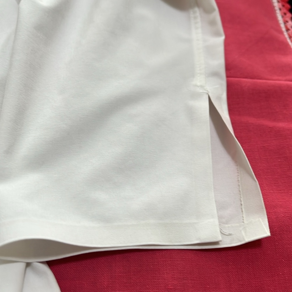 Athleta Cream Button Down Shirt polyester/spandex blend. 1x - Picture 8 of 9